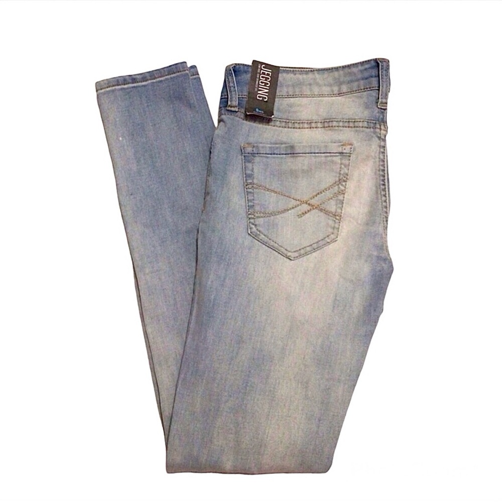 Aeropostale NWT Low Rise Distressed Jean Jeggings Size 0
